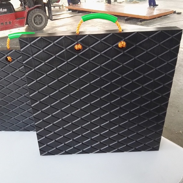 Crane Outrigger Pads (4).jpg