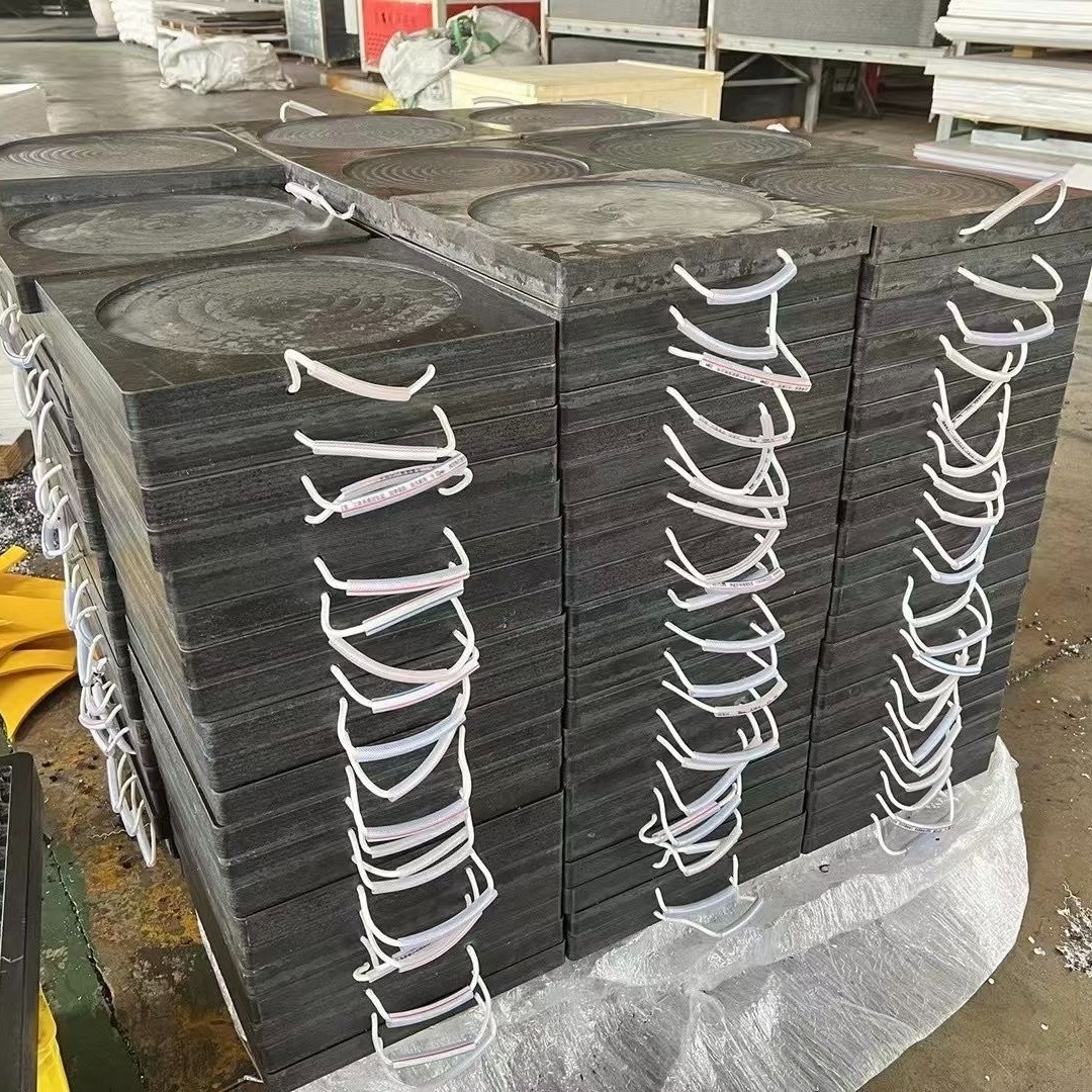 LEG PADS.jpg LEG PADS.jpg