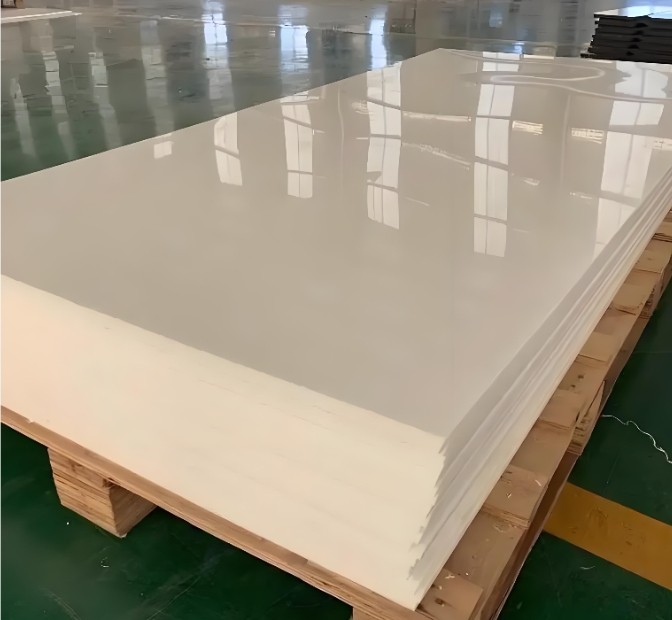 Industrial Applications of UHMW-PE Sheets in Harsh Environments
